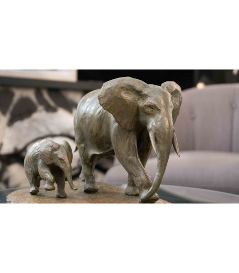 Sculpture bronze elephants big mama Bodin details 3