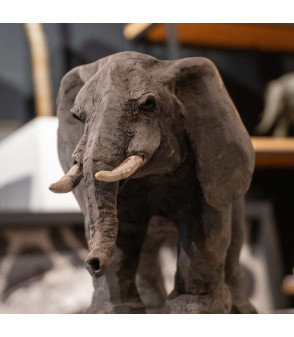Eléphant, sculpture raku, par Francine Mellier 7