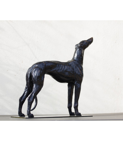 Sculpture en bronze Greyhound de profil 3 de Igor Ly