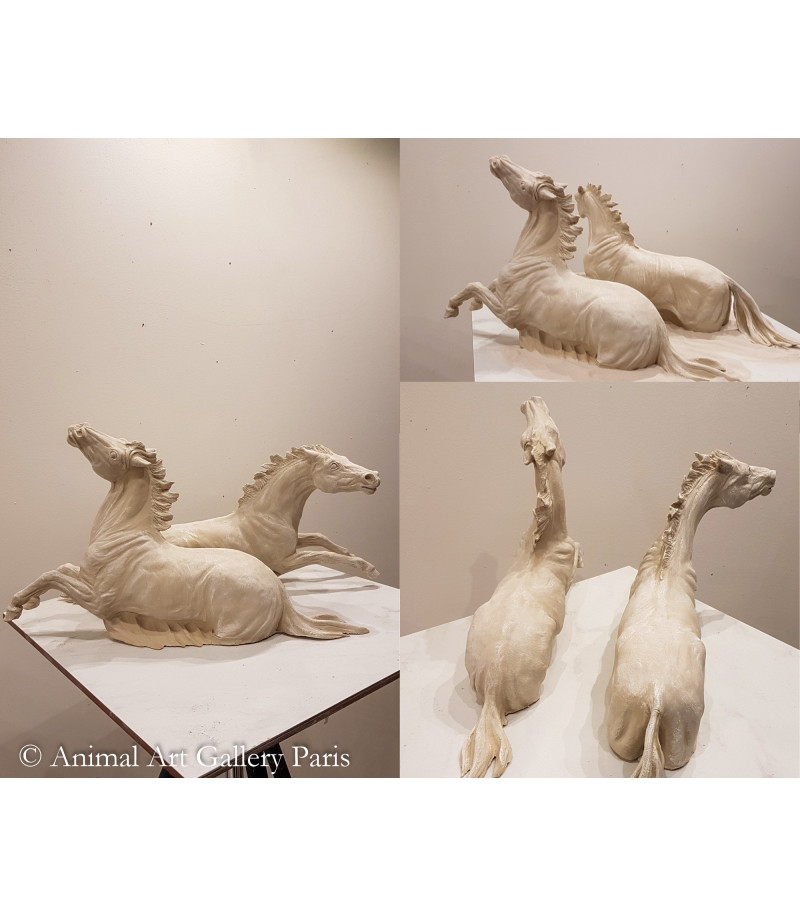 Sculpture animaliere chevaux- terre sauvage - Axelle Safran_Artiste_Animalier_Animal_Art_Gallery_Paris