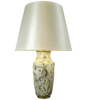 Lampe en porcelaine de Limoges TIGRE peinte à la main par Aude de Boisjan pour Animal Art Gallery Paris