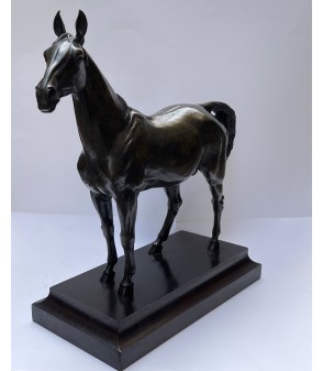 Sculpture_Bronze_Un_cheval_Strelkov