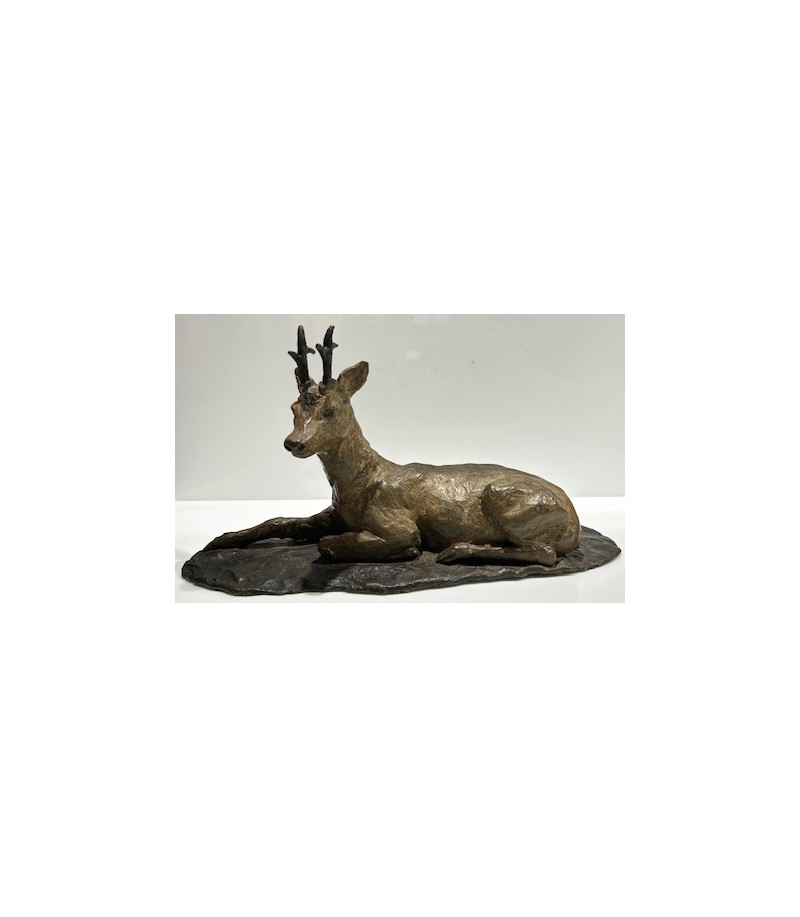 Sculpture Brocard couché en Bronze par Marie-Jöelle Cédat pour Animal Art Gallery Paris