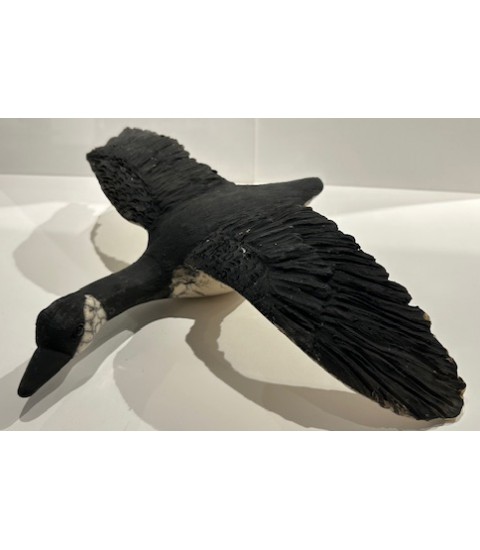 Sculpture Oie Bernache en Raku par Anne de Sauveboeuf pour Animal Art Gallery Paris