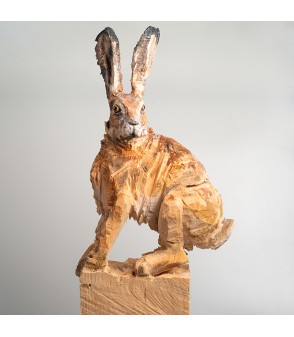 Lièvre, sculpture animalière en bois, par Guillaume Belin pour Animal Art Gallery Paris