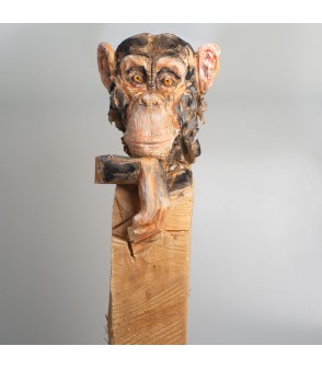 Chimpanzé, sculpture animalière en bois, par Guillaume Belin pour Animal Art Gallery Paris