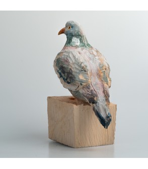 Pigeon, sculpture animalière en bois, par Guillaume Belin pour Animal Art Gallery Paris