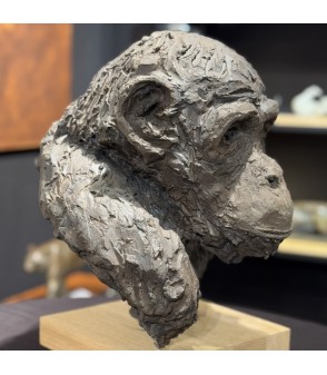 Sculpture en terre cuite Chimpanzé par Francine Mellier pour Animal Art Gallery Paris