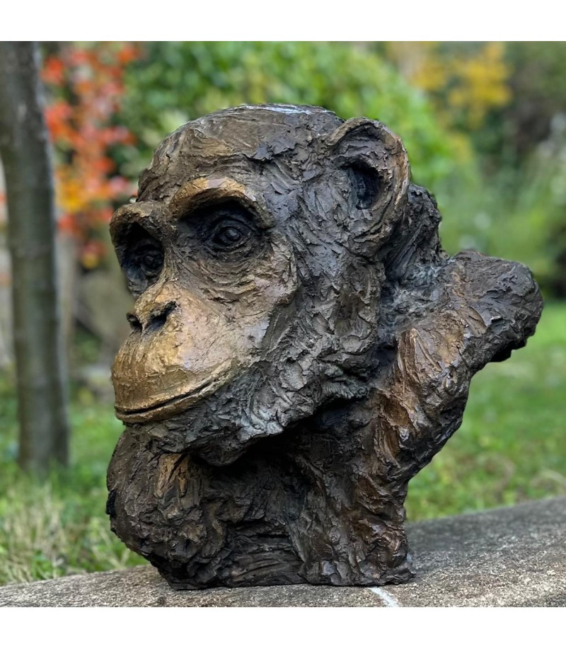 Chimpanzé sculpture animalière en bronze Francine Mellier pour Animal Art Gallery Paris