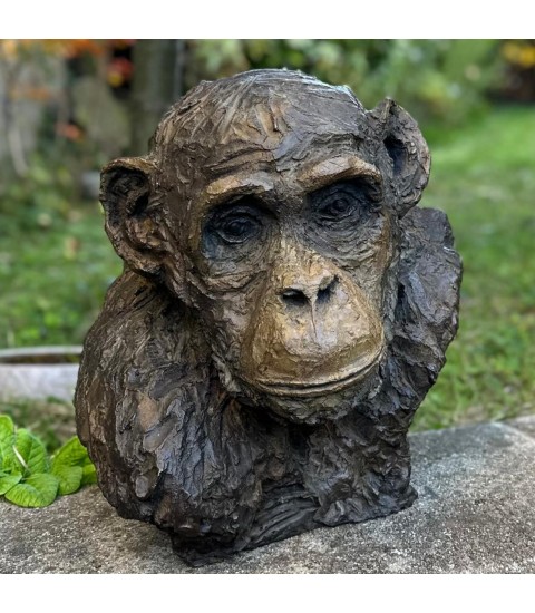Chimpanzé sculpture animalière en bronze Francine Mellier pour Animal Art Gallery Paris Chimpanzé sculpture animalière en bronze Francine Mellier pour Animal Art Gallery Paris
