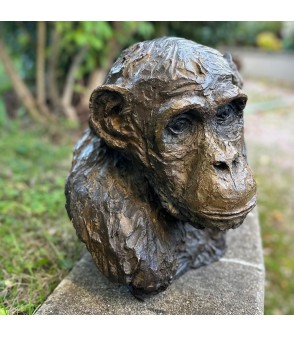 Chimpanzé sculpture animalière en bronze Francine Mellier pour Animal Art Gallery Paris