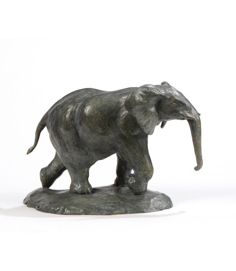 Sculpture bronze elephant Bodin