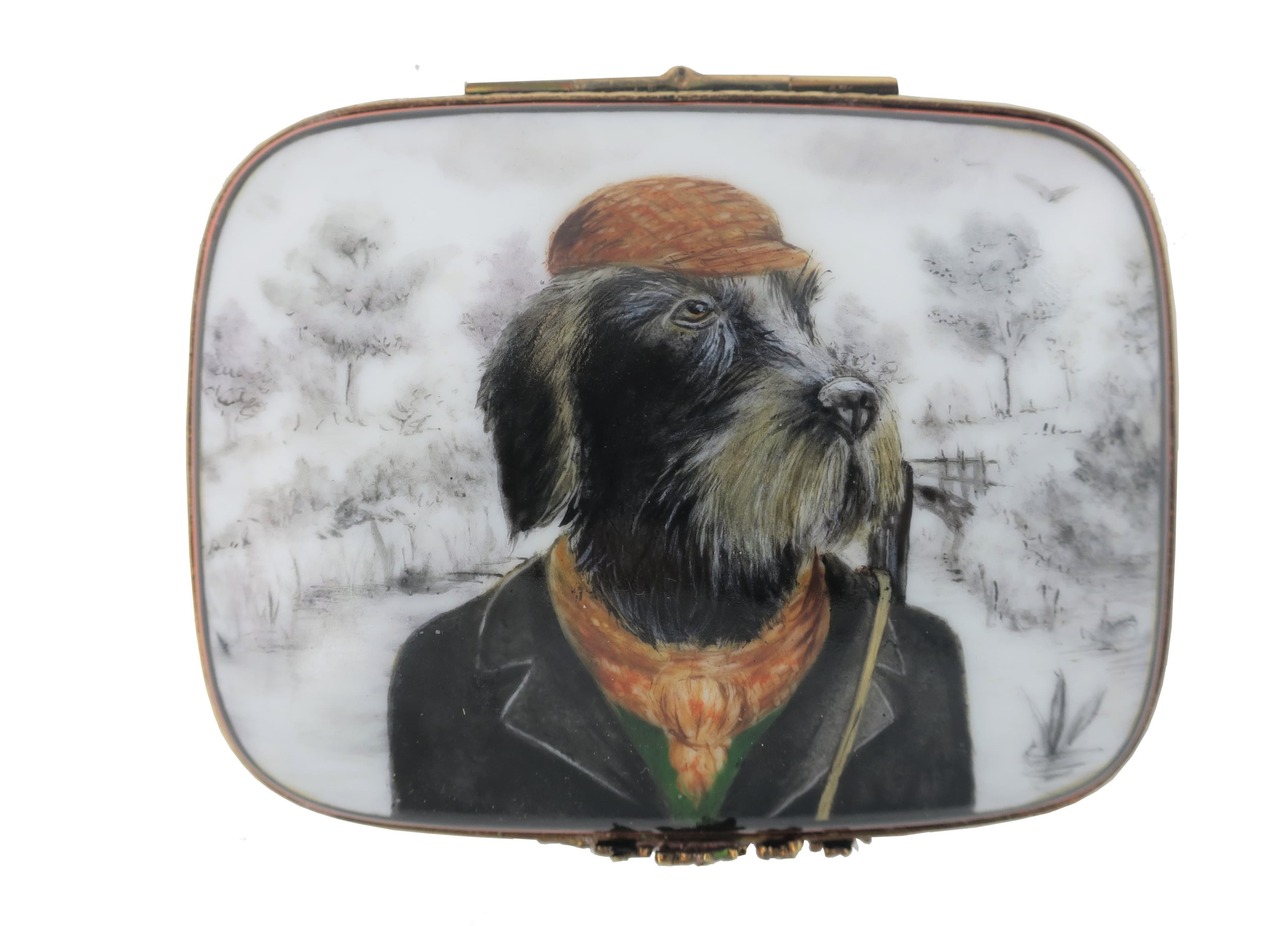 Chien à la casquette