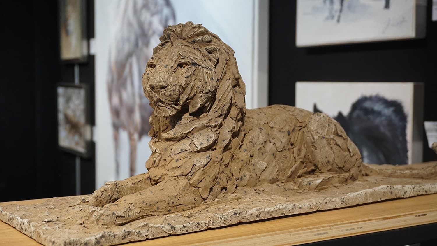 Etude de lion couché