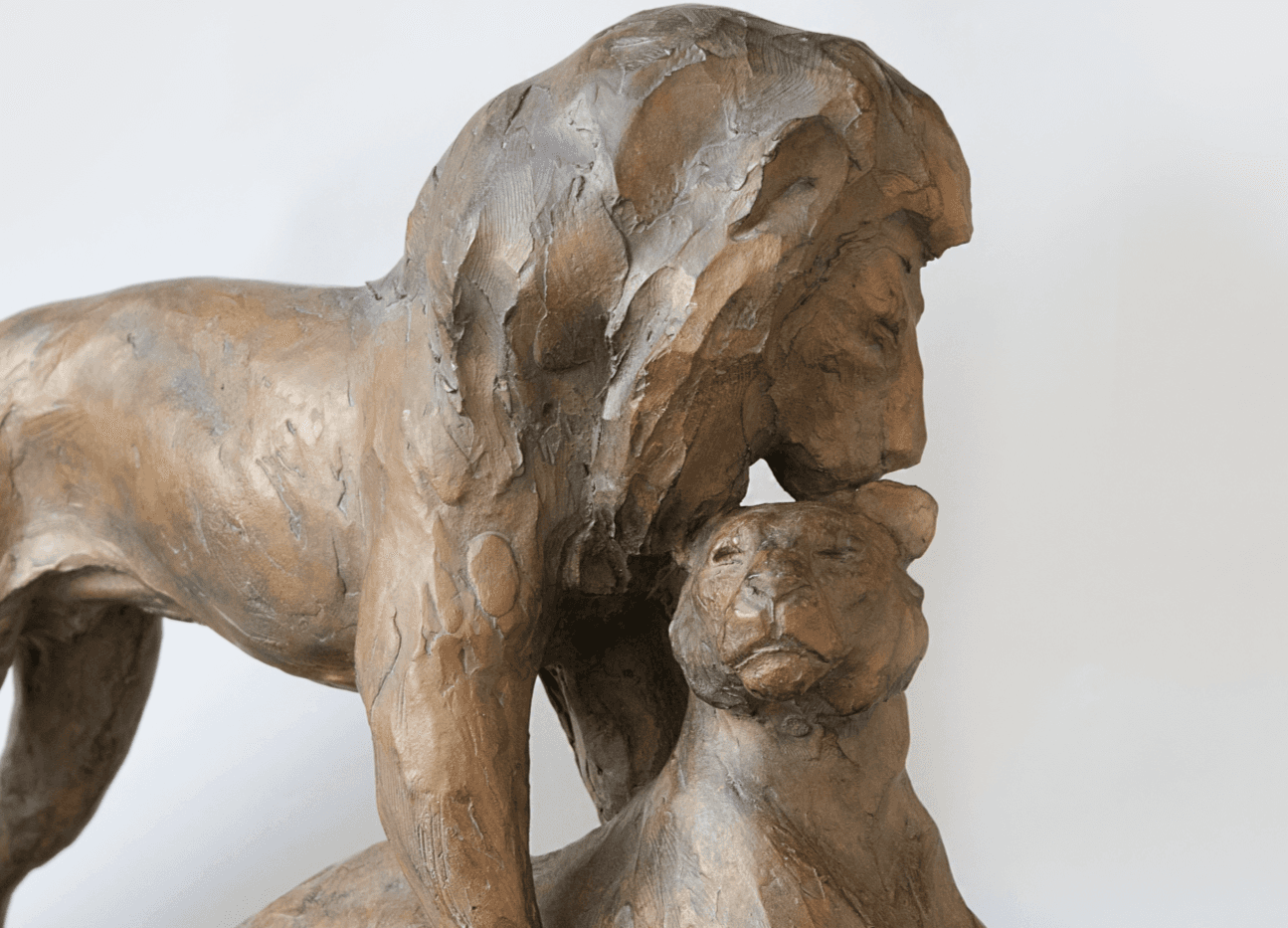 LE REPOS DU GUERRIER - COUPLE DE LIONS (Moyen modèle)