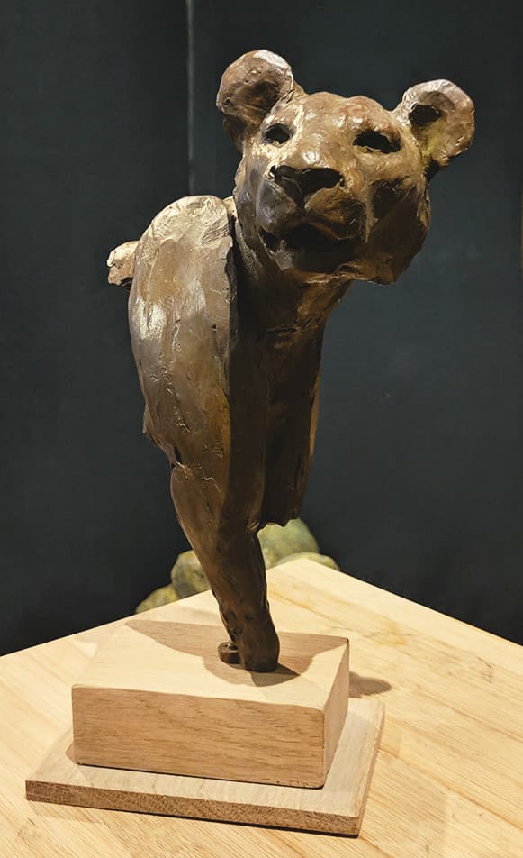 TETE DE LIONNE